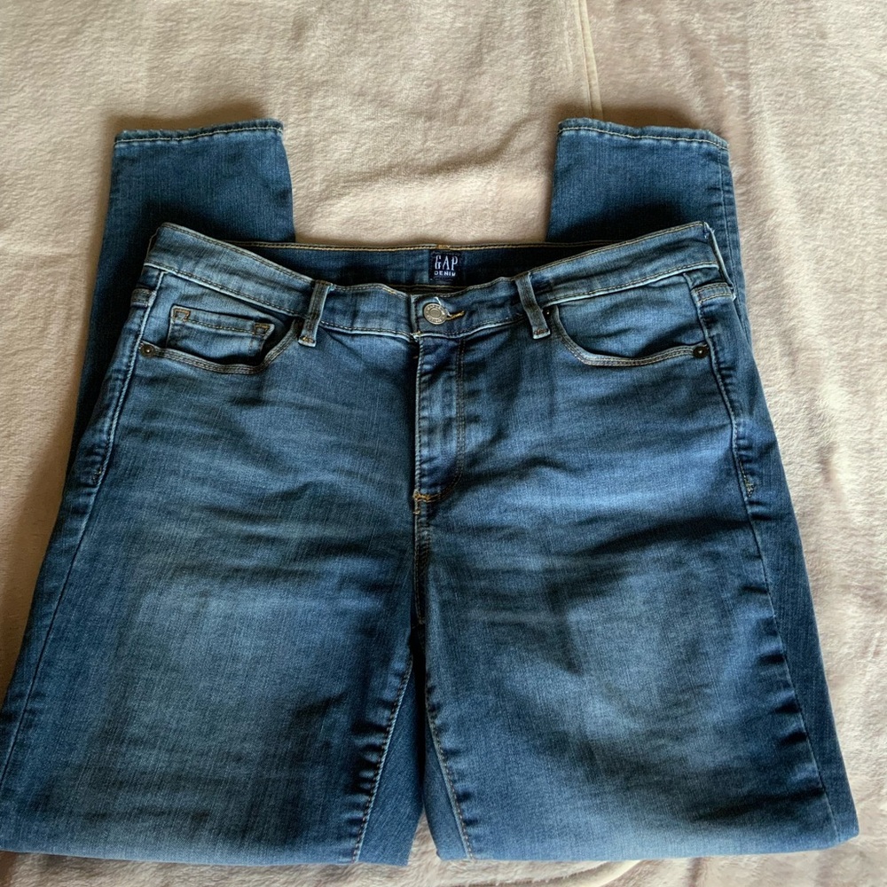 Women’s GAP Denim Pants Size 30 Short True Skinny